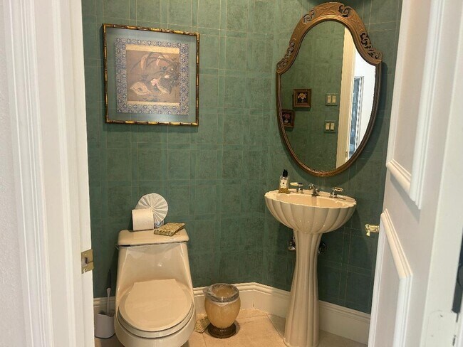 Building Photo - 3271 Harrington Dr