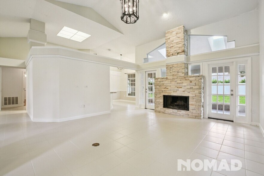 Building Photo - 8014 Winpine Ct