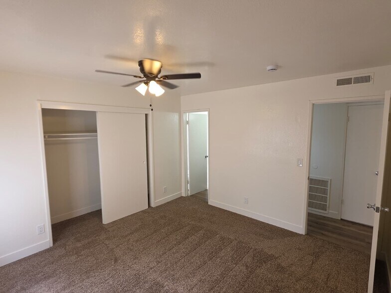 Building Photo - 4264 N Bengston Ave