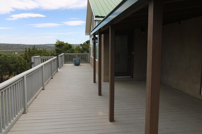 Building Photo - 7 Metate Dr