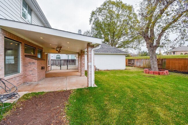 Building Photo - 51 Rivercoach Ln