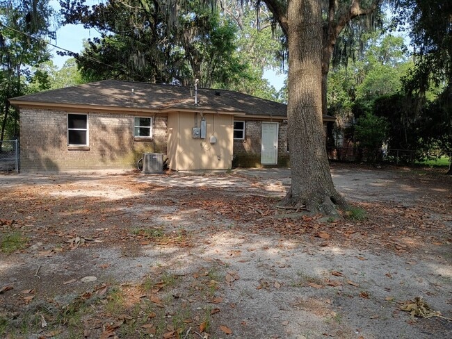 Building Photo - 308 Stacie Ct