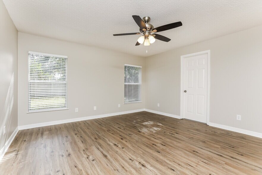 Building Photo - 4132 Waltham Forest Dr