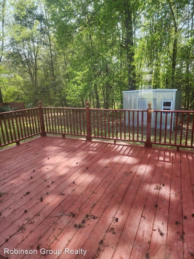 Building Photo - 3 br, 1.5 bath House - 108 Jenkins St