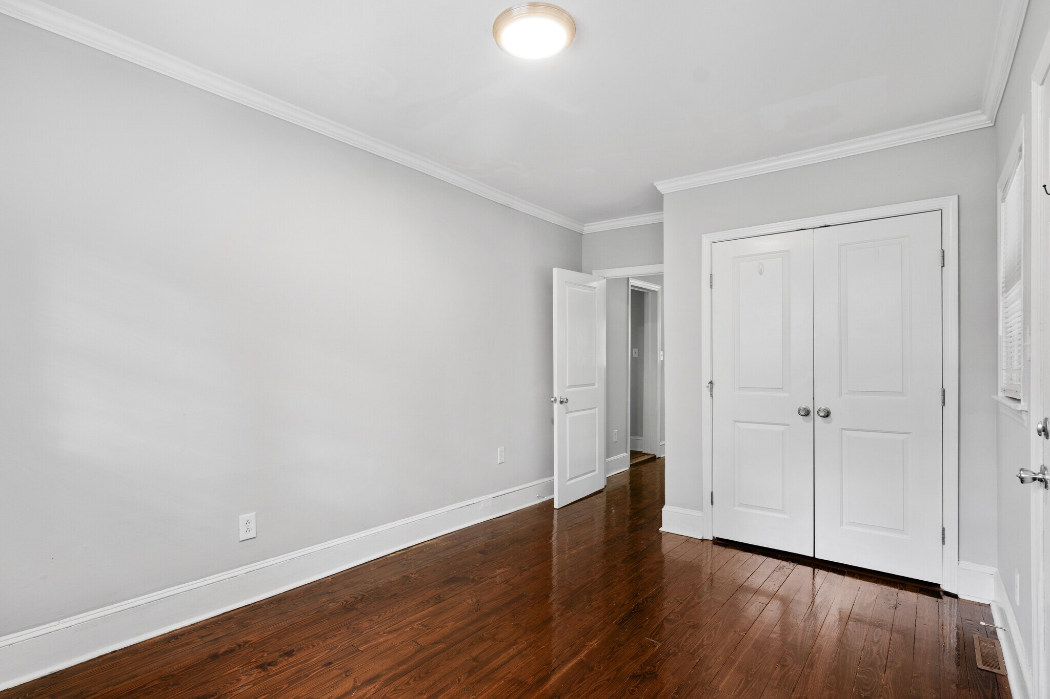 Building Photo - 4427 Northaven Dr
