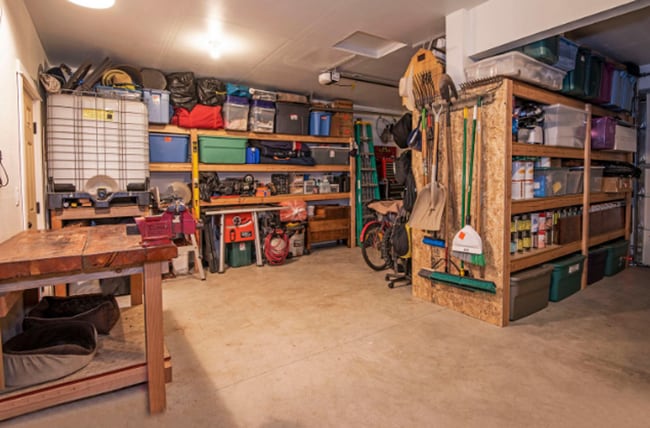 Building Photo - Modern 4-bdr with two Master Suites & Moun...