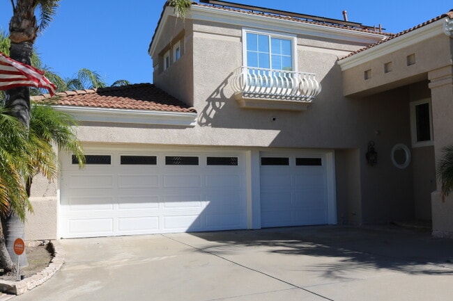 Building Photo - 14049 Claremont Ln