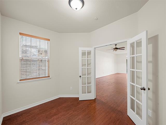 Building Photo - 5932 Clearwater Dr