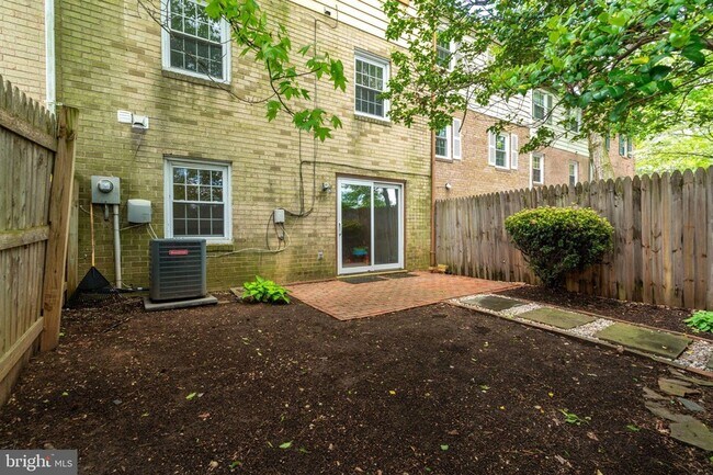 Building Photo - 12707 Harborview Ct