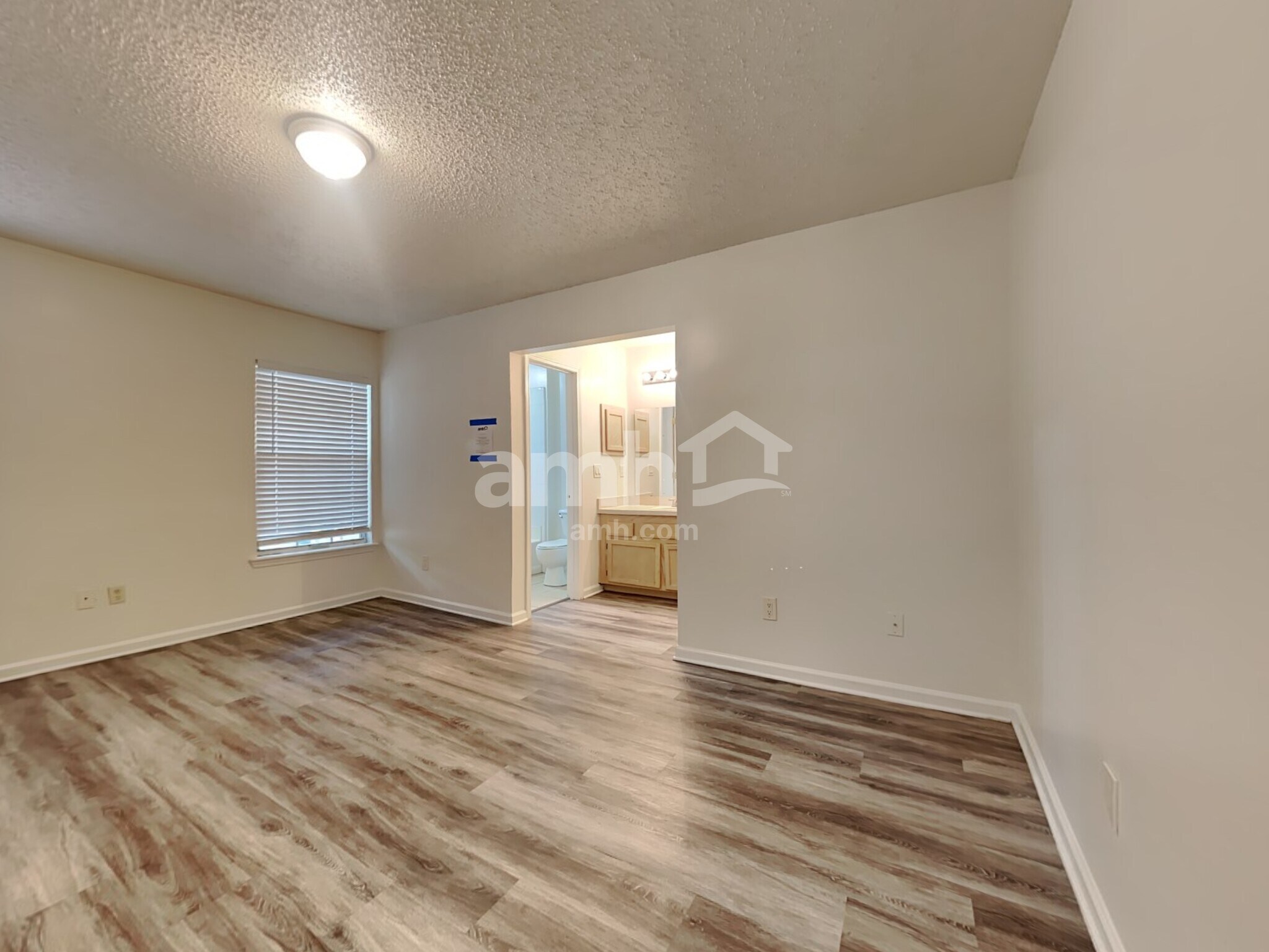 Building Photo - 3275 Guernsey Ct