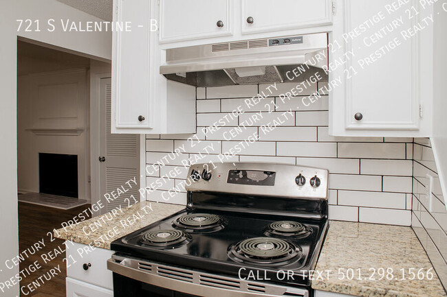 Building Photo - 721 S Valentine-B