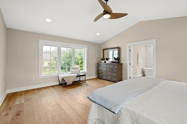 Building Photo - 5 Bed 5 Bath Single Family Home in Edgeworth