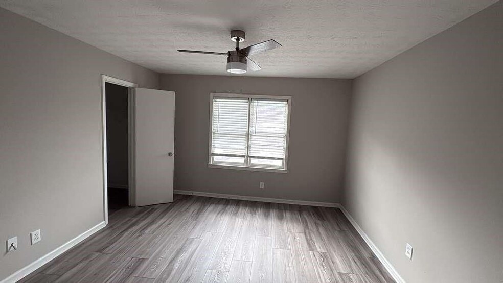 Building Photo - 136 Hudson Bridge Terrace