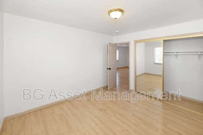 Building Photo - 2340 22nd St