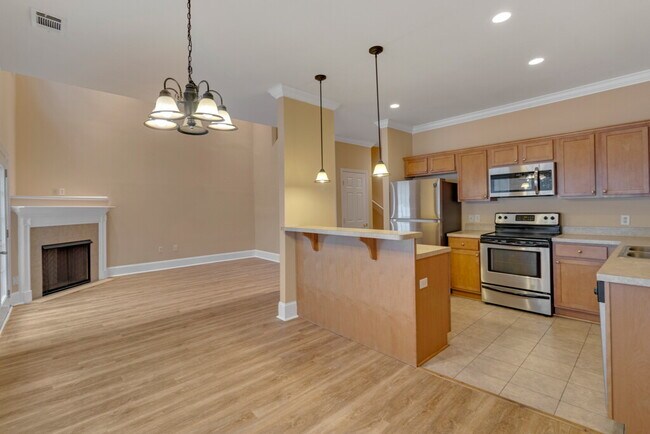 Building Photo - 102 Kendal Ct