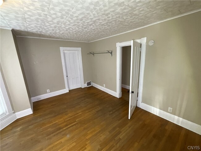 Building Photo - 622 Sherman St