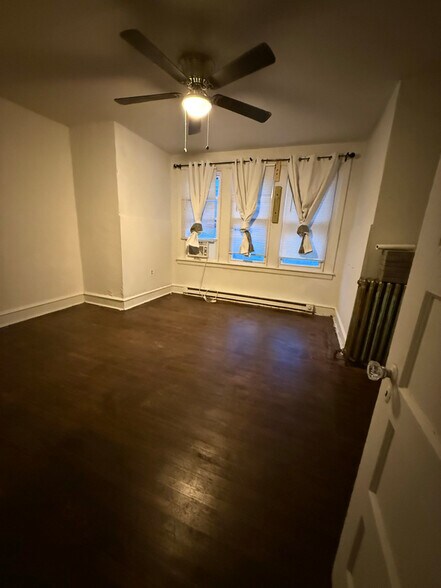 Building Photo - 3322 N Bailey St