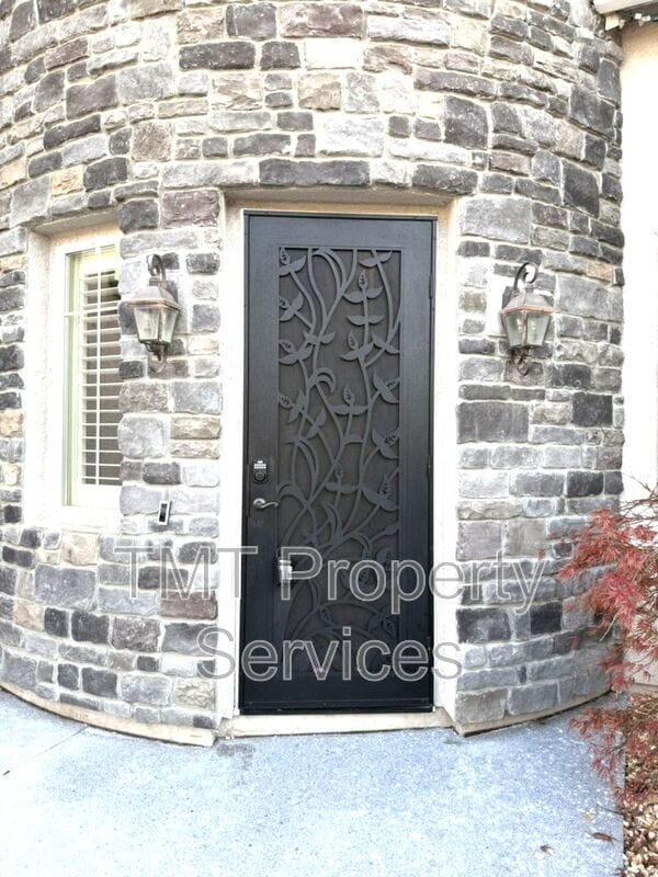 Building Photo - 6832 Salvaterra Cir