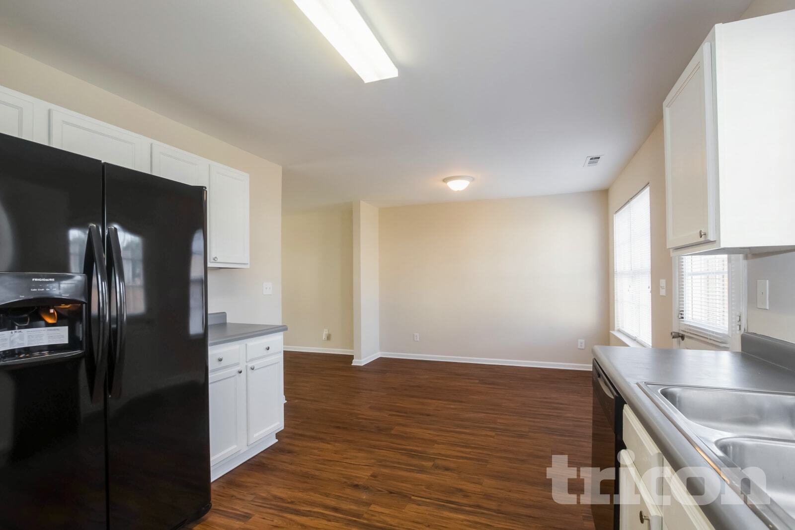 Building Photo - 7117 Roaming Path Ct