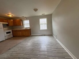 Building Photo - 129 Main St