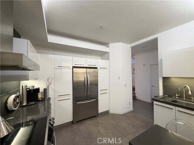 Building Photo - 574 E Palm Ave