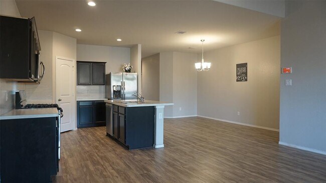 Building Photo - 6139 Purple Iris St