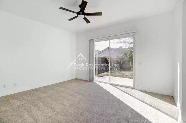 Building Photo - Wonderful 3bd/2ba Elk Grove Home with 2 Car Garage