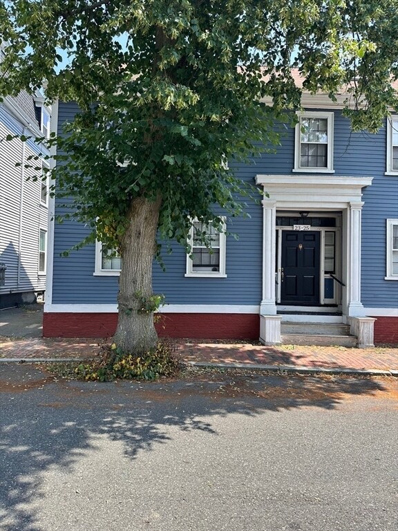 Building Photo - 23 Pleasant St