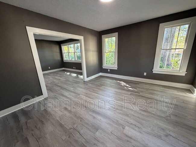 Building Photo - 948 Belvedere Dr