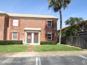 Building Photo - 910 S Colonial Ct