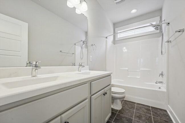 Building Photo - 444 Beacon Ridge Blvd