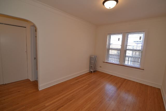 Building Photo - 4303 N Francisco Ave