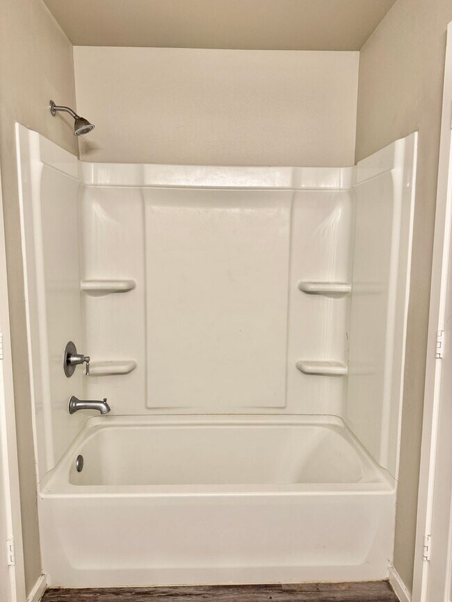 Building Photo - 2121 N Avenue J