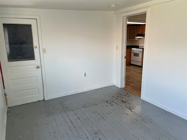 Building Photo - 4 Erie St