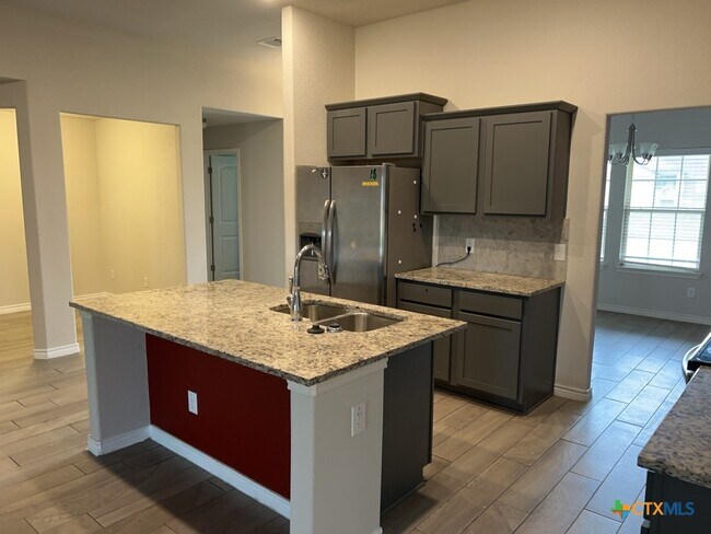 Building Photo - 7607 Melanite Dr