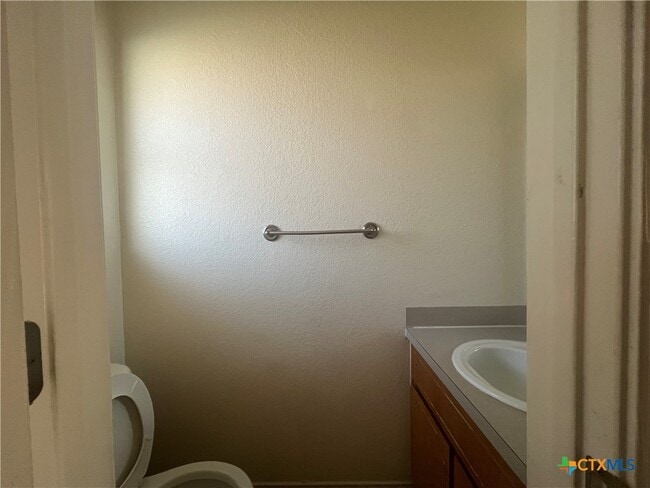 Building Photo - 4200 Alan Kent Dr