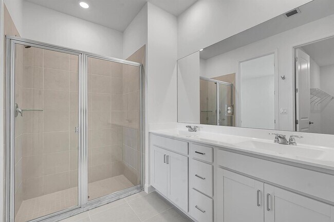 Building Photo - 3462 Cedar Grv Dr