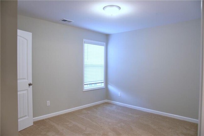 Building Photo - 1223 Foxcroft Ln