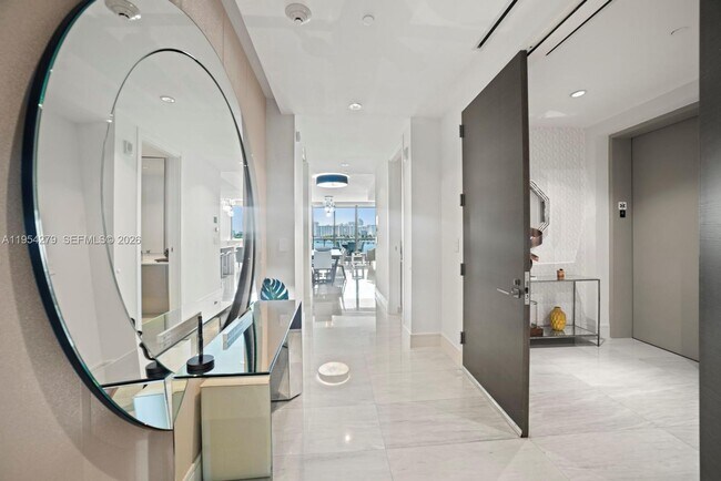 Building Photo - 3300 NE 188th St