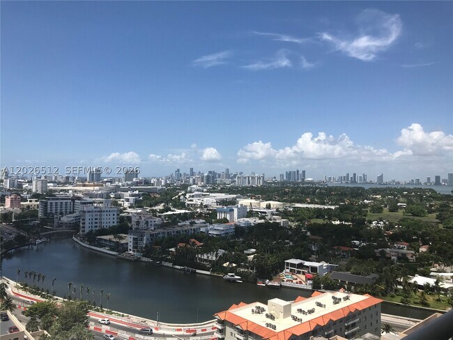 Building Photo - 2655 Collins Ave