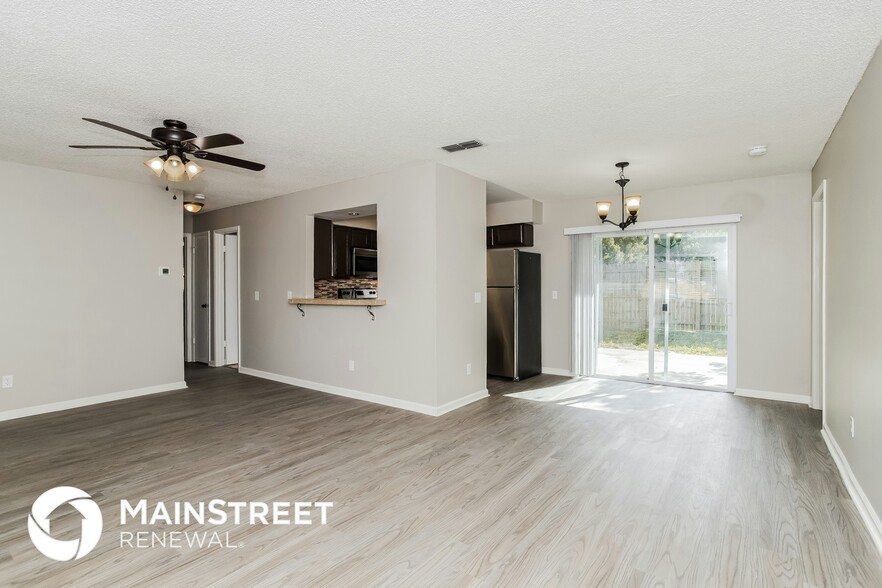 Building Photo - 714 Eagle Ave