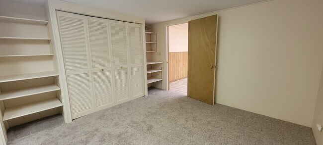 Building Photo - 2232 S 34th St