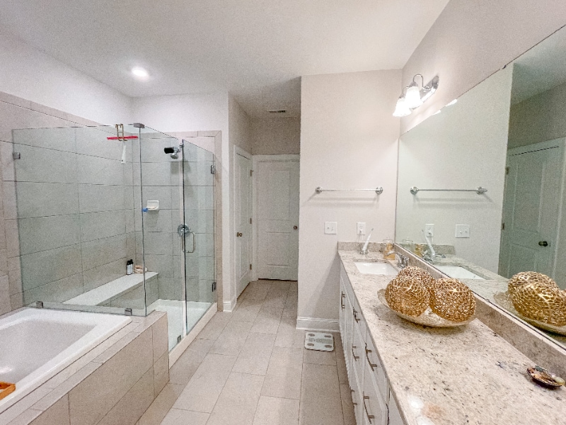 Building Photo - 121 Sweet Briar Ln