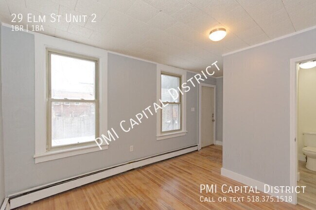 Building Photo - 29 Elm St