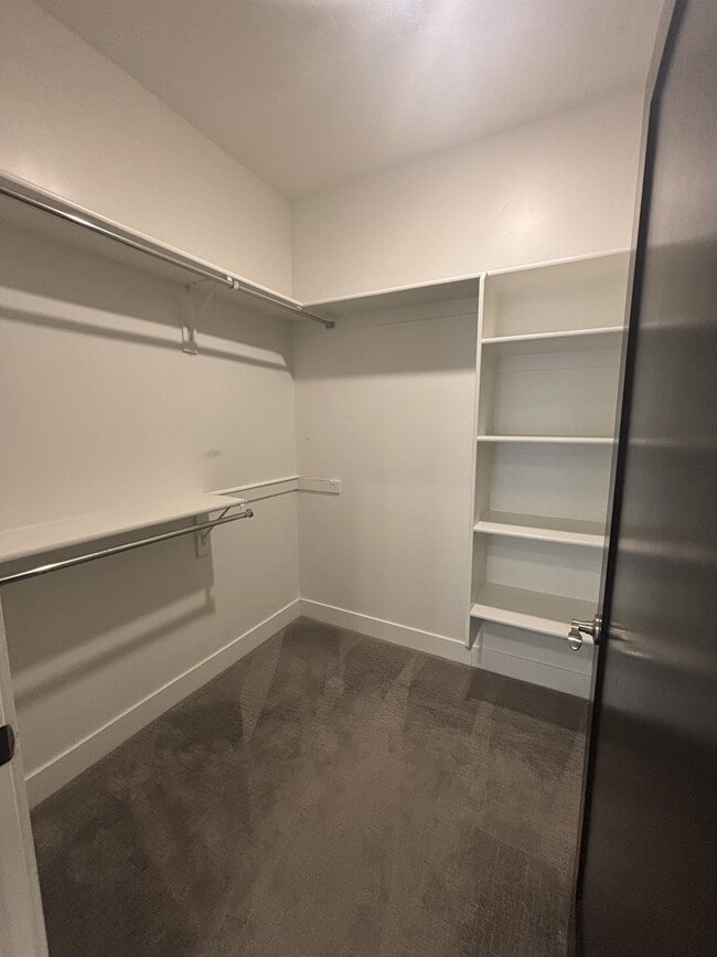 Building Photo - 6153 W Poplar View Dr