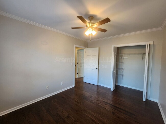 Building Photo - 3239 Osborne Rd NE