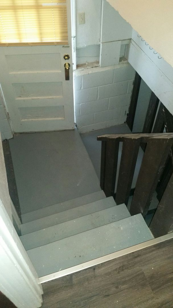Building Photo - Nebraska Duplex 1