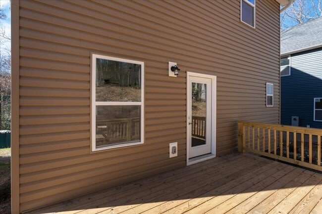 Building Photo - 131 Owenby Ln