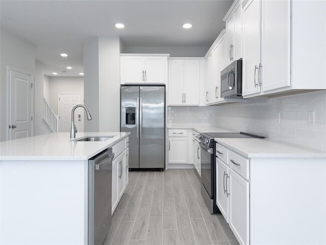 Building Photo - 551 Pothos St