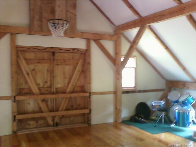 Building Photo - 56 Williams Rd